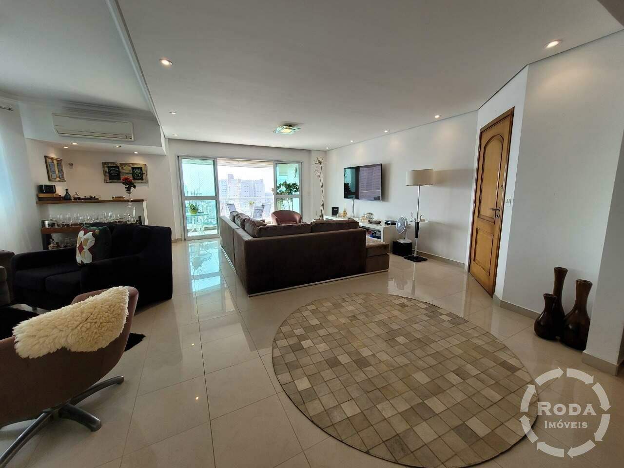 Apartamento à venda no Ponta da Praia: 