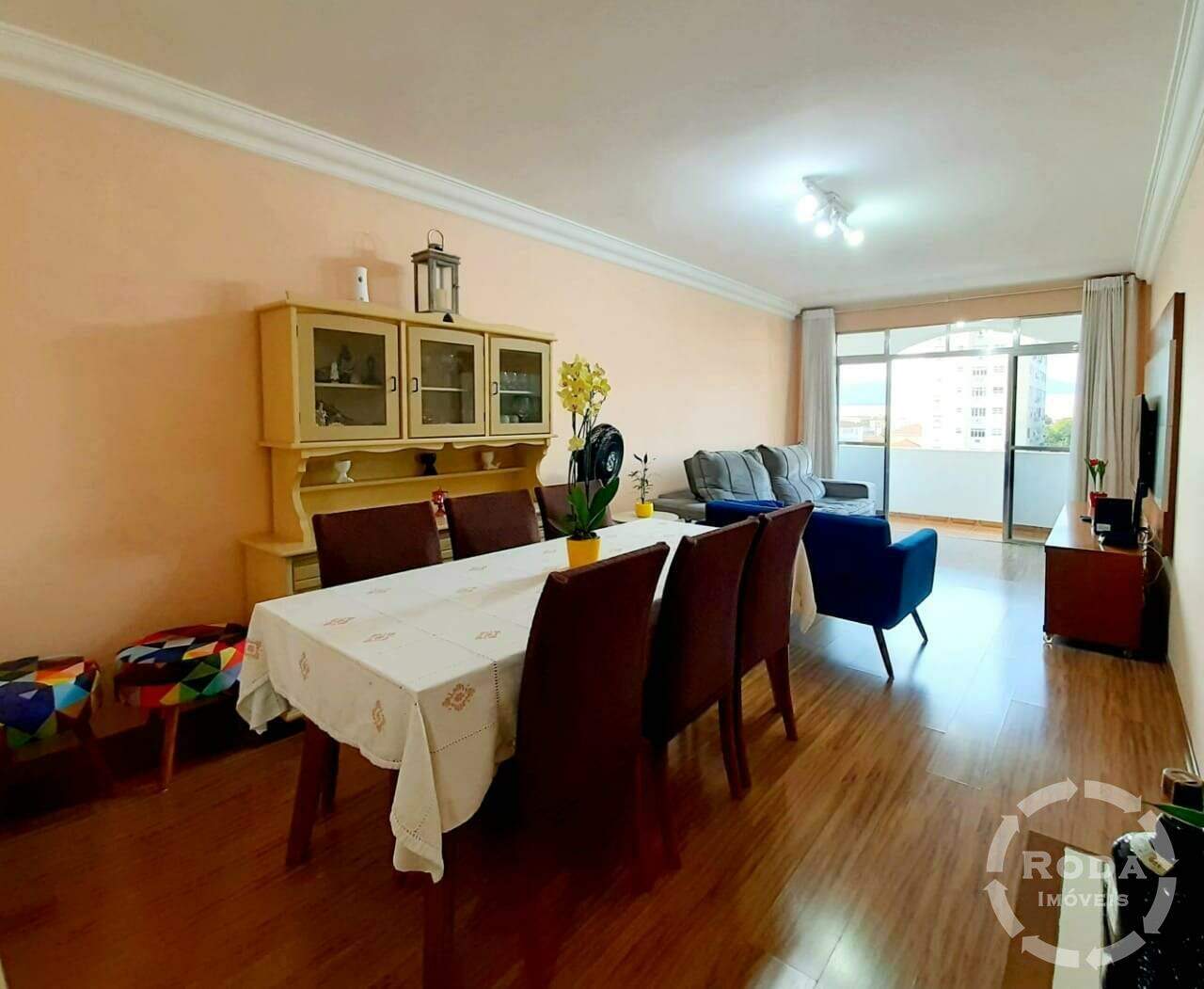 Apartamento à venda no Embaré: 