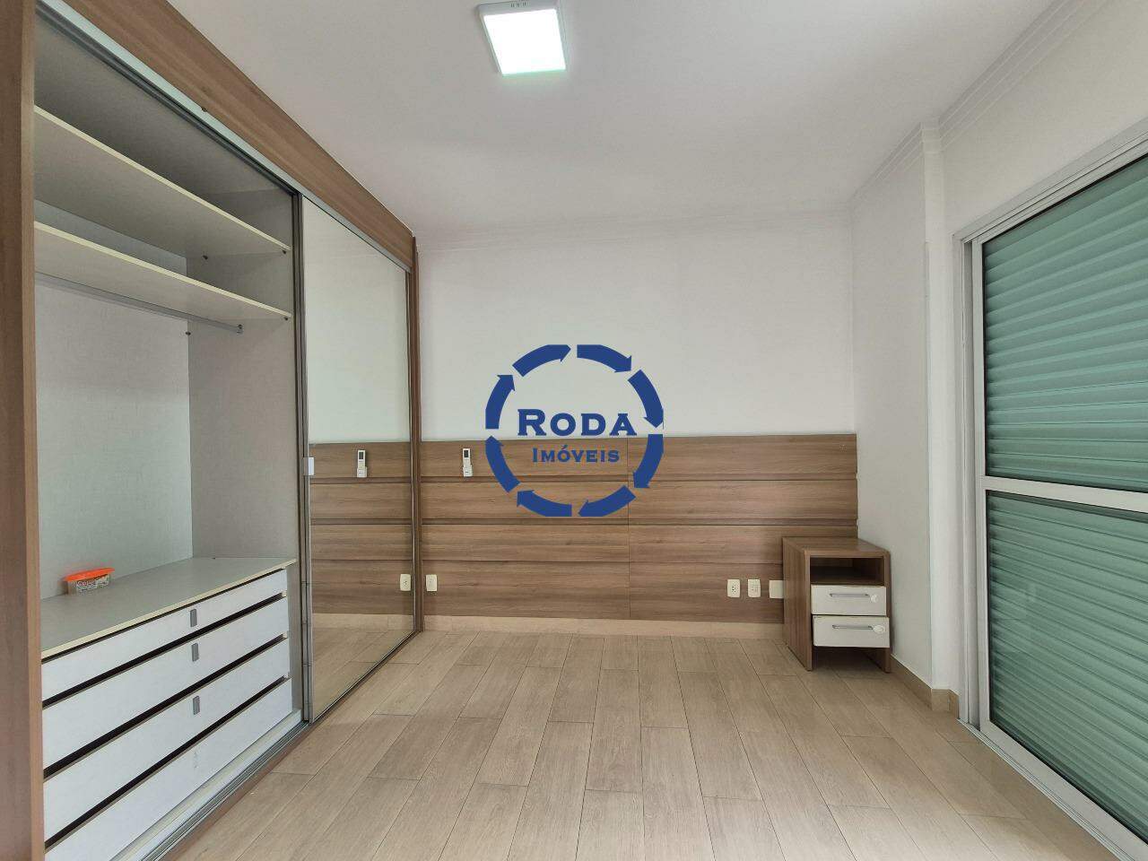 Apartamento Garden à venda no Ponta da Praia: 
