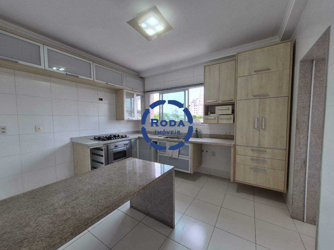 Apartamento Garden à venda no Ponta da Praia: 