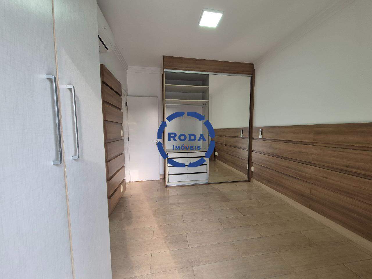 Apartamento Garden à venda no Ponta da Praia: 