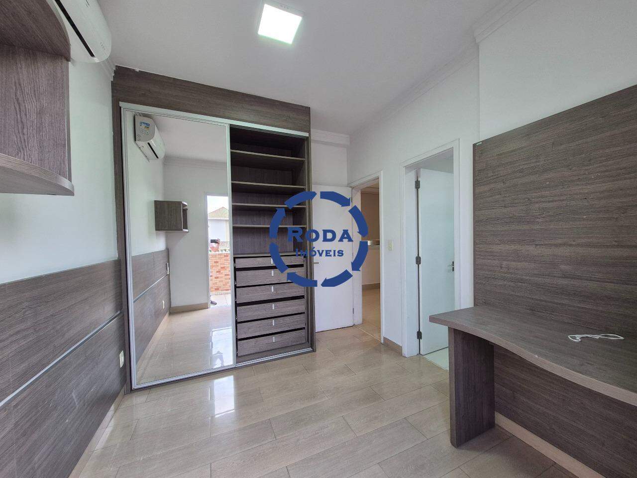 Apartamento Garden à venda no Ponta da Praia: 