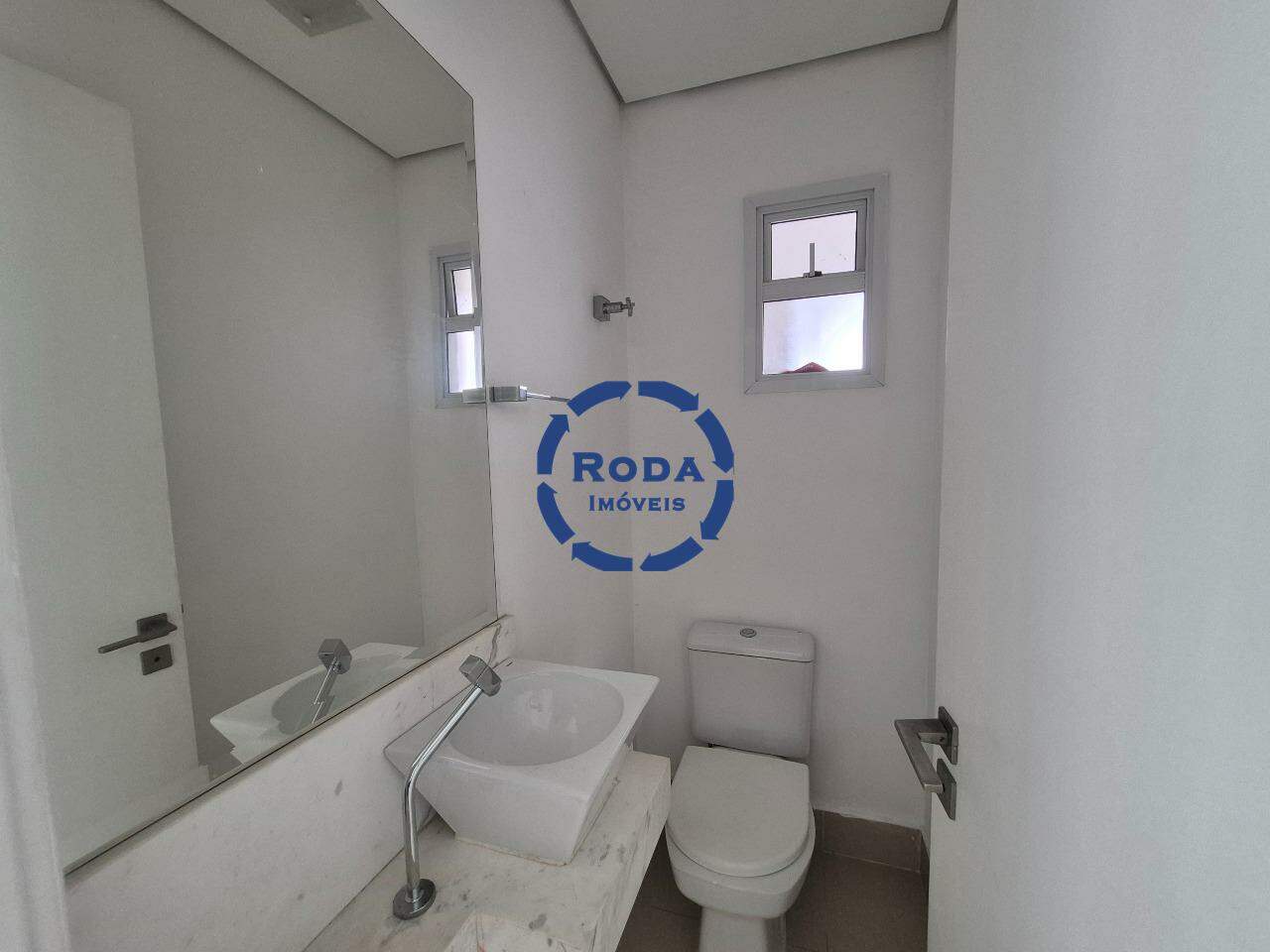 Apartamento Garden à venda no Ponta da Praia: 