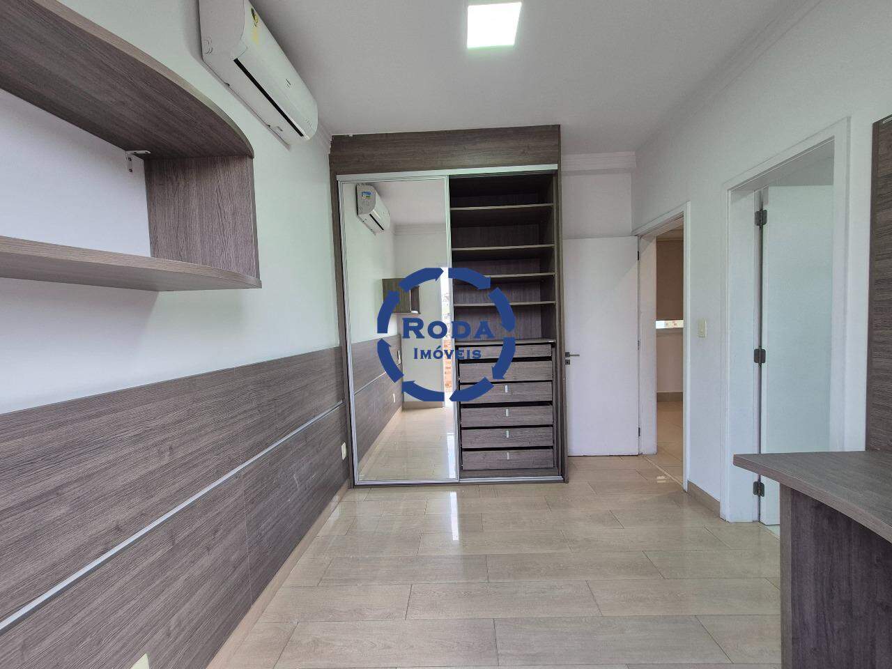 Apartamento Garden à venda no Ponta da Praia: 