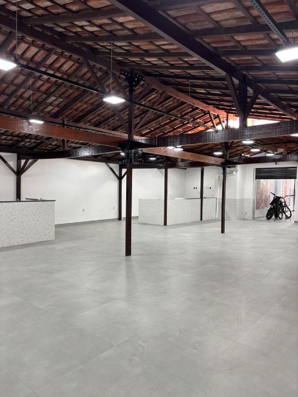 Loja para aluguel no Glória: 