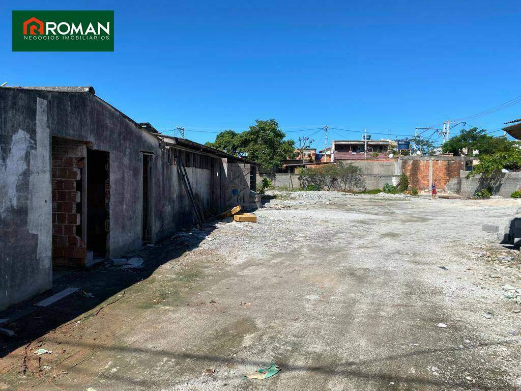 Terreno à venda no Reserva do Peró: 