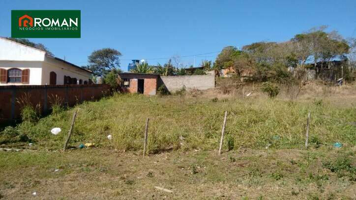 Terreno à venda no Vila do Peró: 