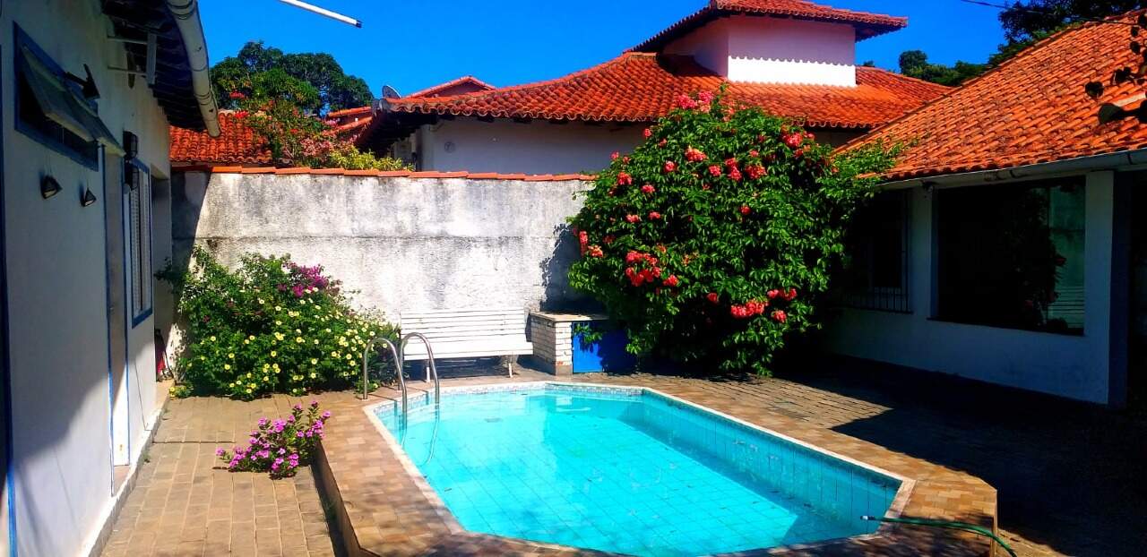 Casa à venda no Portinho: 