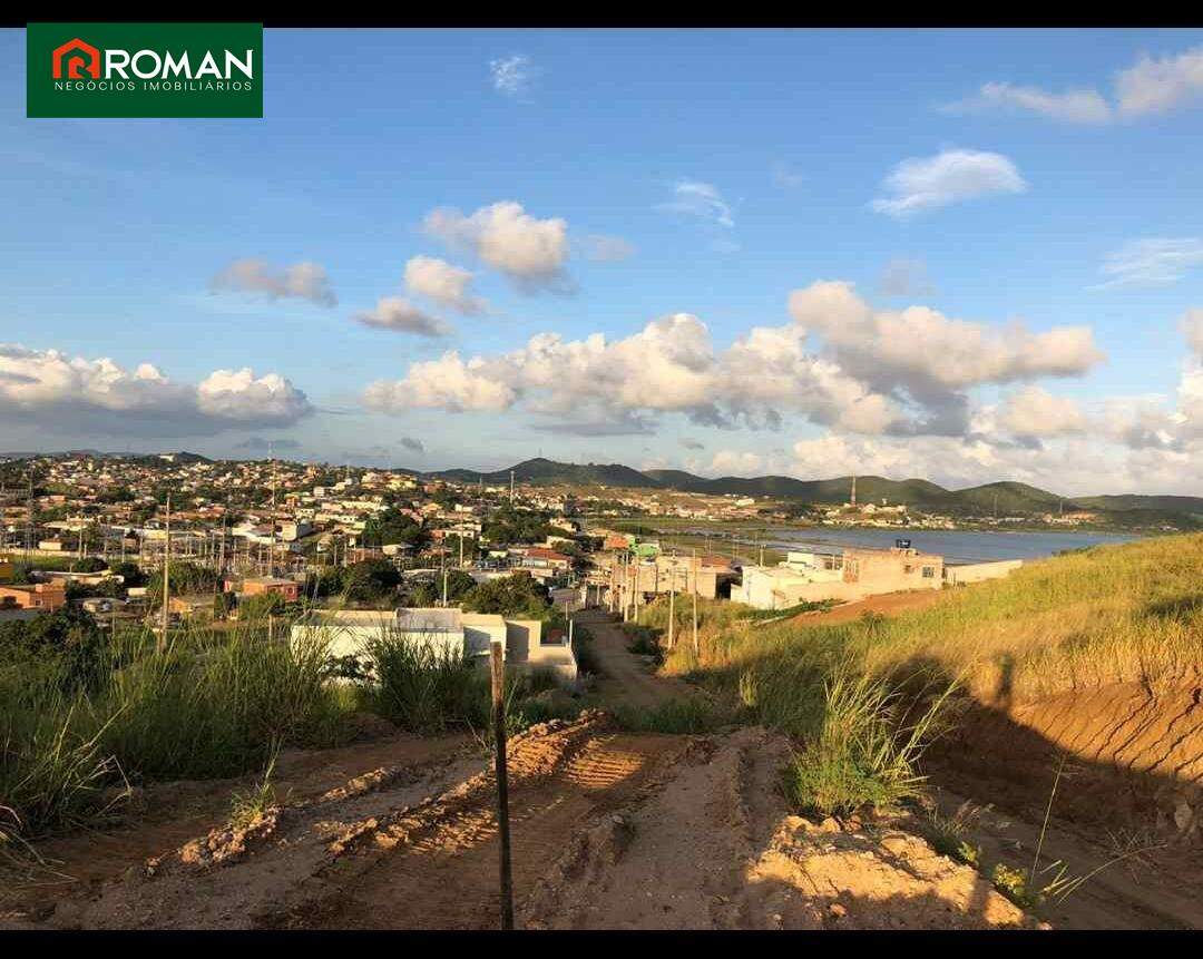 Terreno à venda no Vinhateiro: 