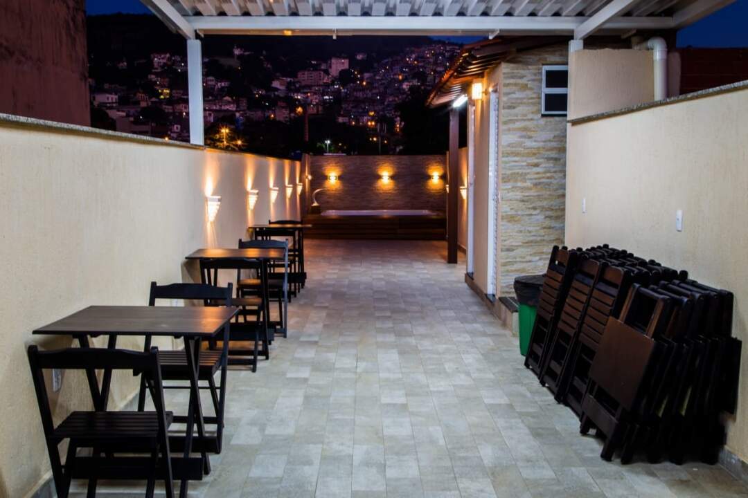 Prédio comercial à venda no Catumbi: 