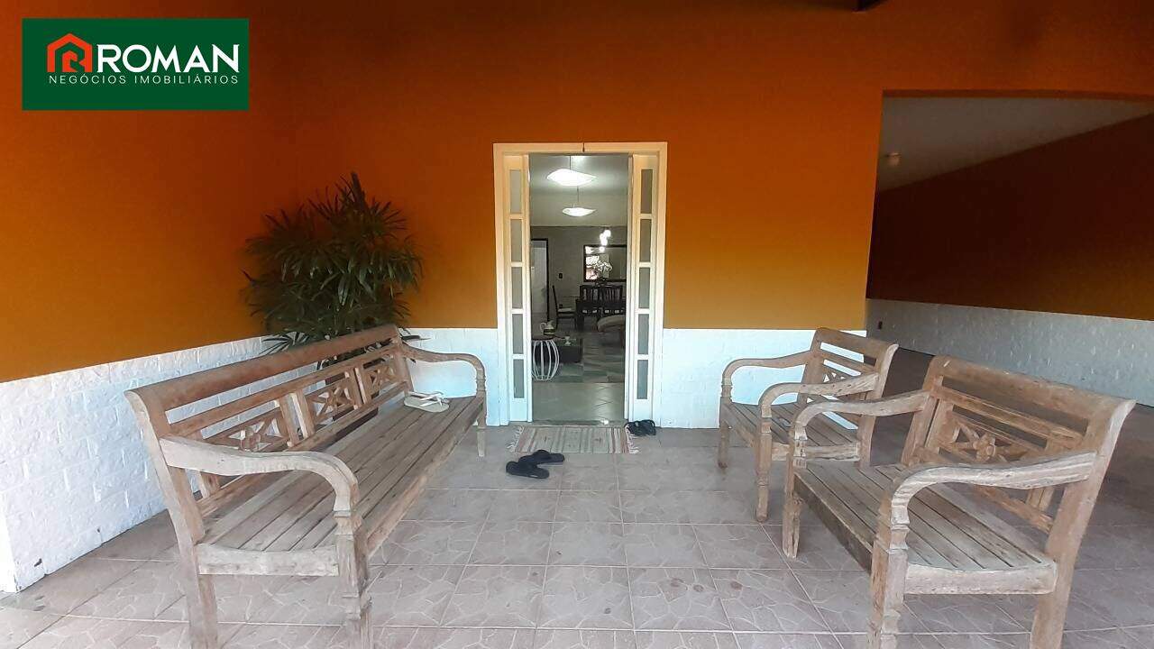 Casa à venda no Balneario: 