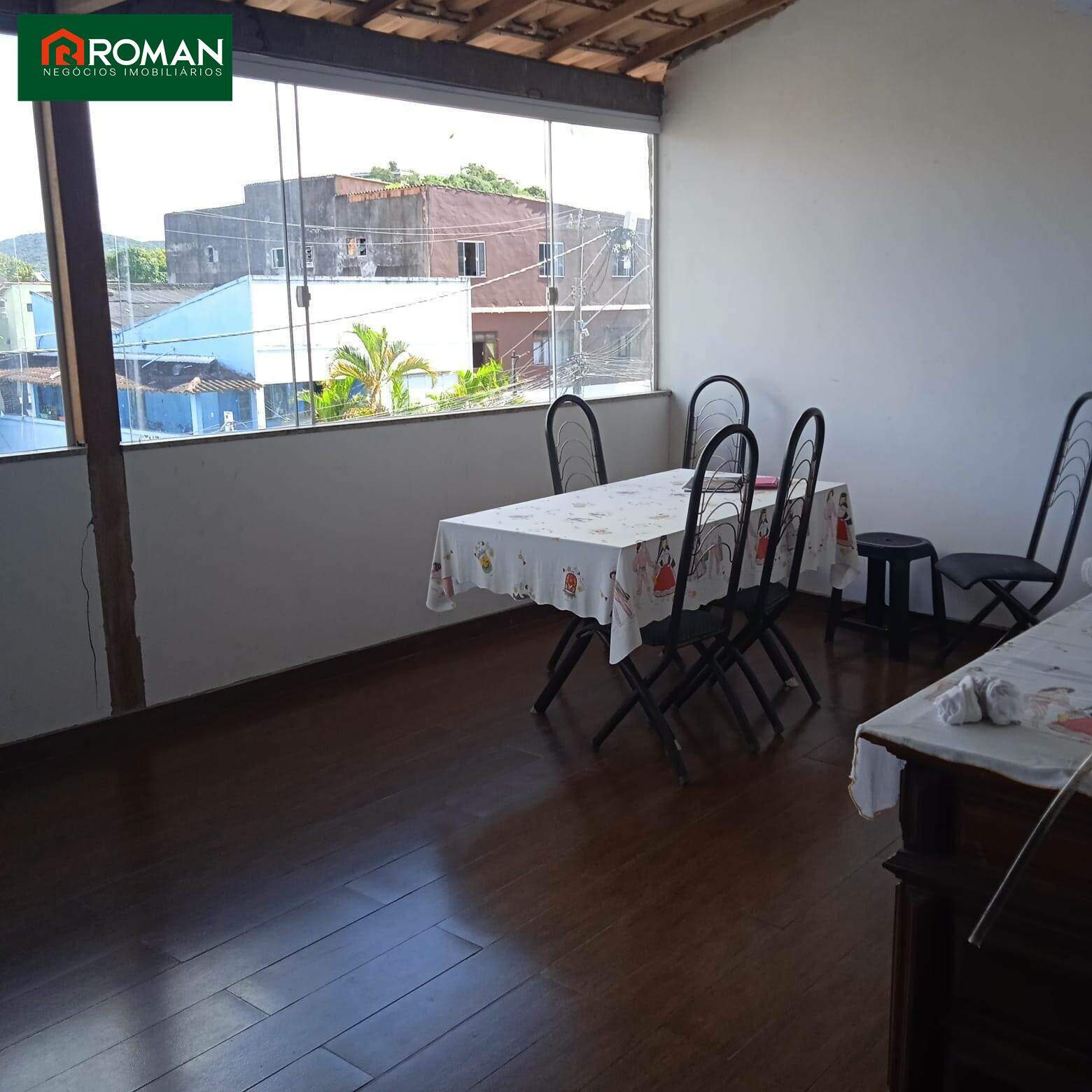 Casa à venda no Centro: 