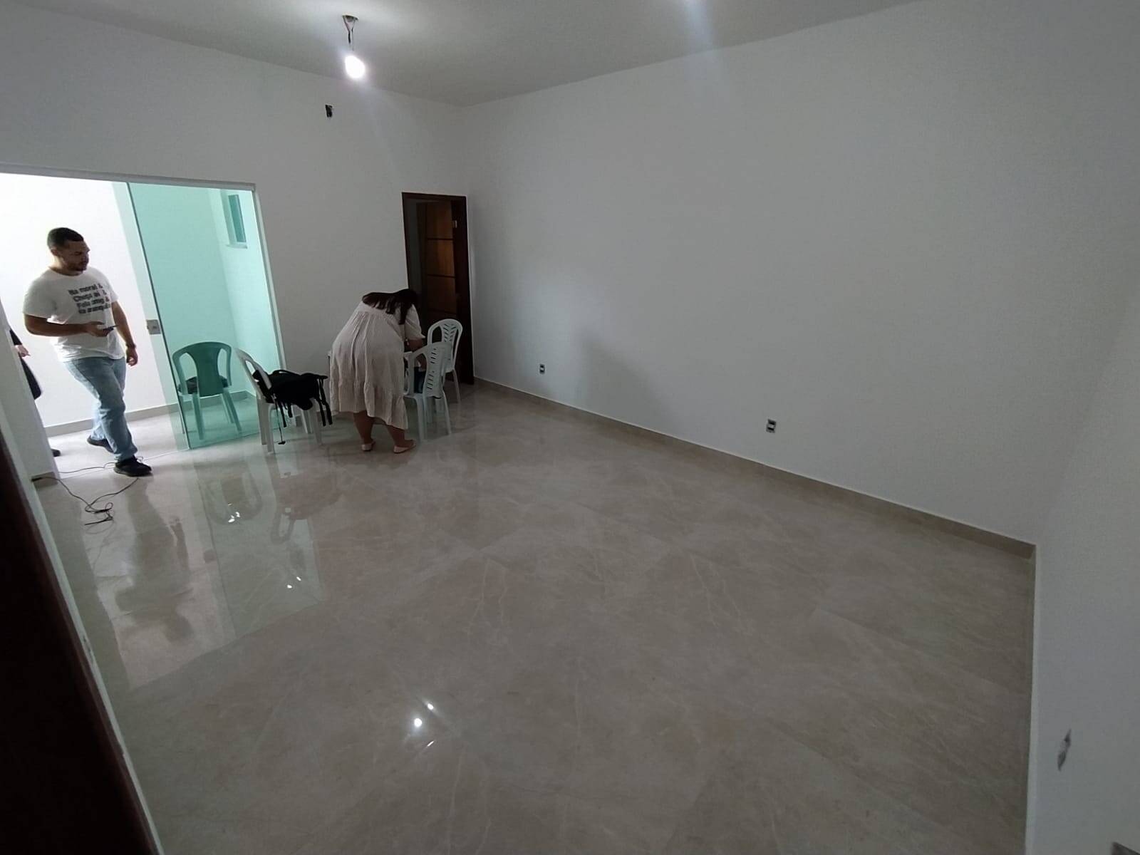 Casa em condomínio à venda no Parque Burle: 