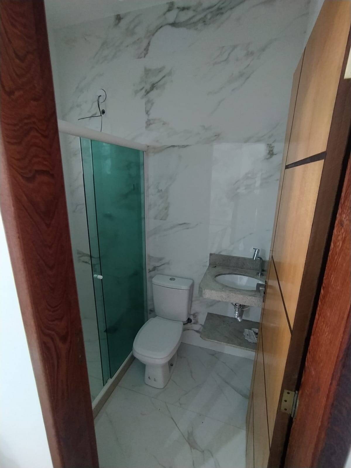 Casa em condomínio à venda no Parque Burle: 