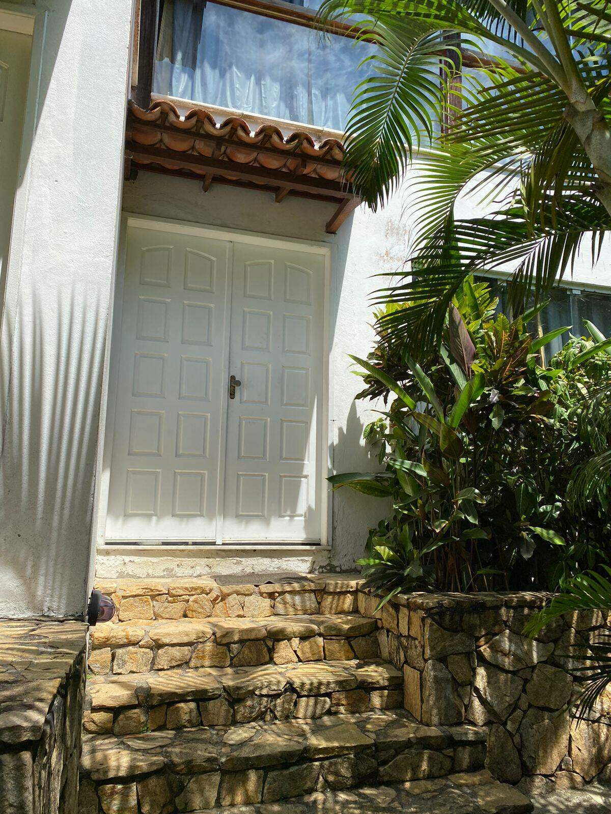 Pousada à venda no Portal Ferradura: 