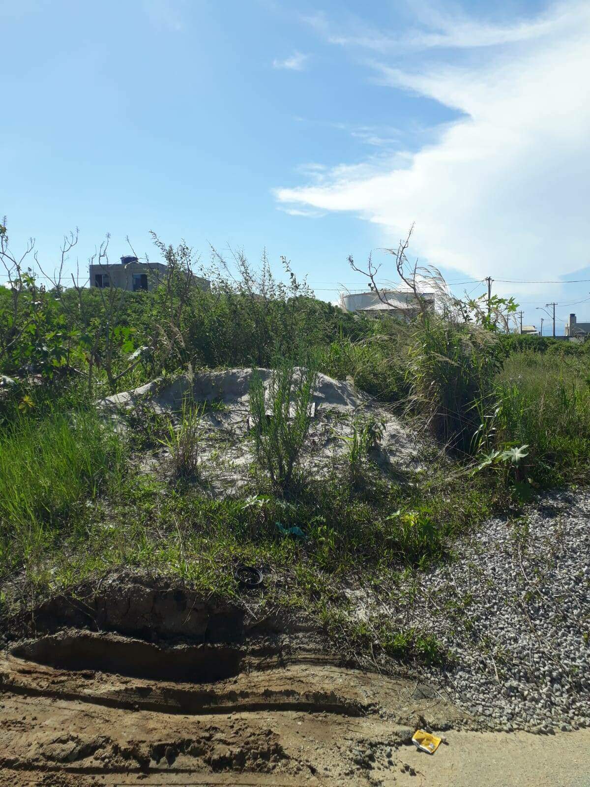 Terreno à venda no Colinas do Peró: 