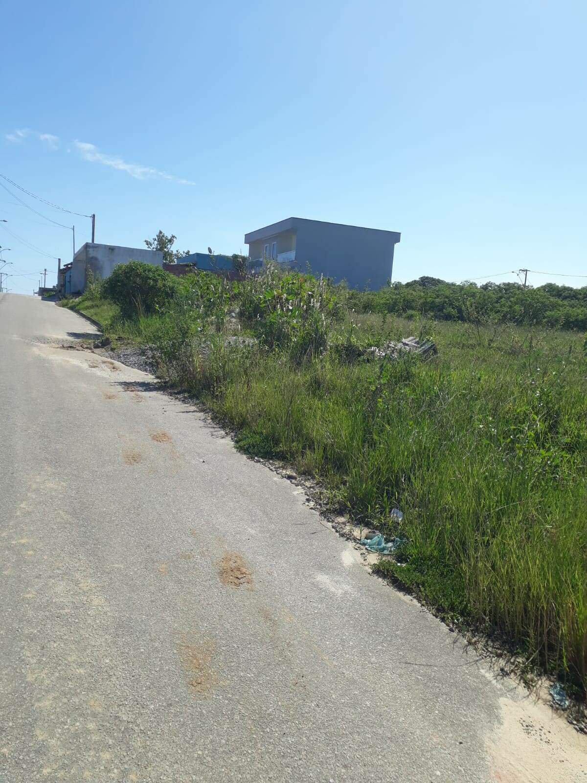 Terreno à venda no Colinas do Peró: 