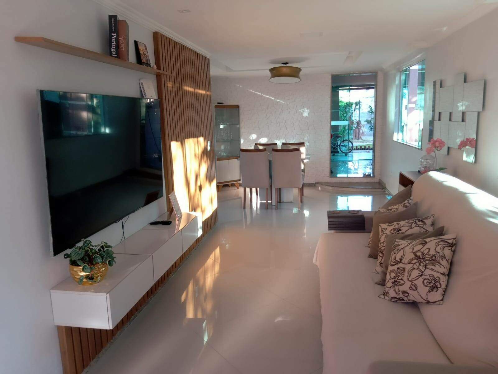 Casa à venda no Vila Capri: 