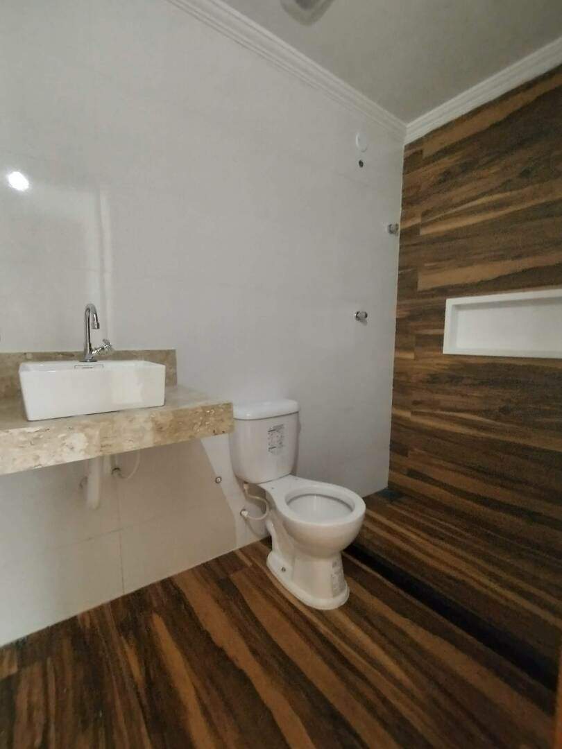 Casa à venda no Vila do Peró: 