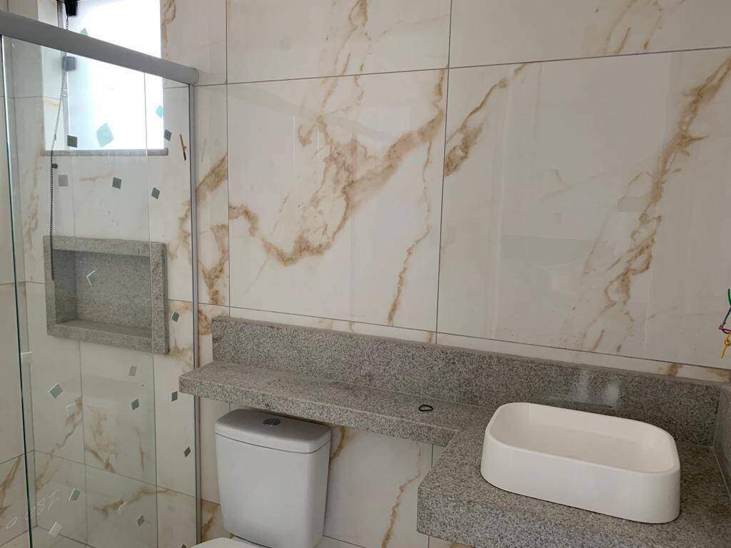 Casa em condomínio à venda no Novo Portinho: 