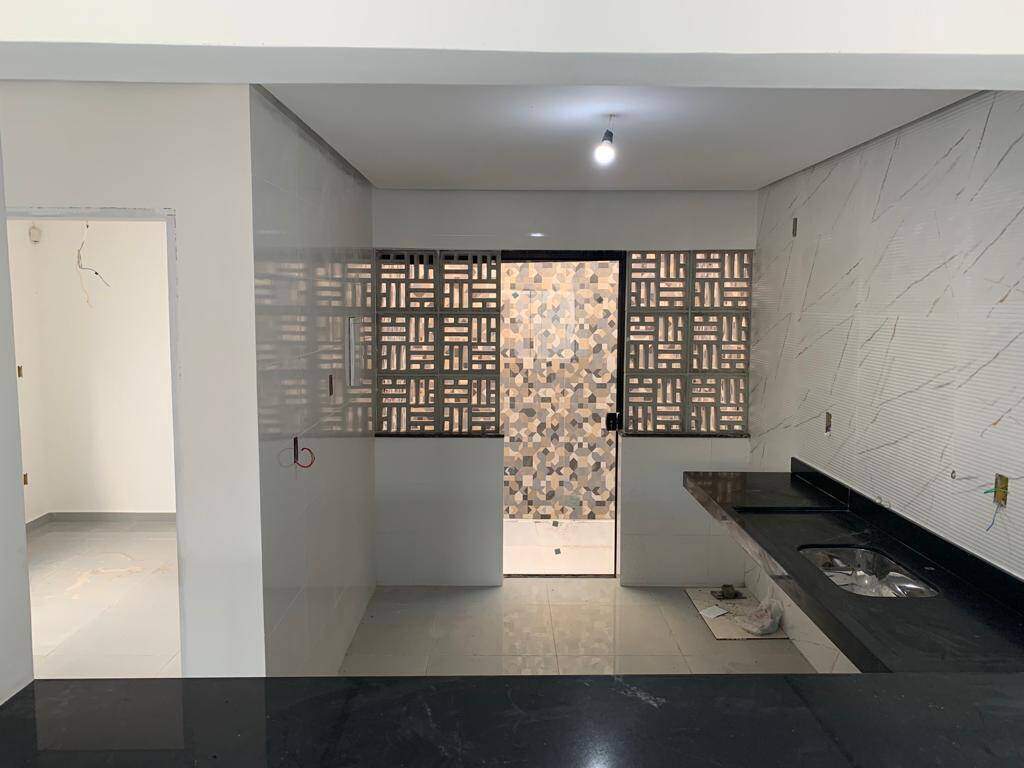 Casa em condomínio à venda no Novo Portinho: 