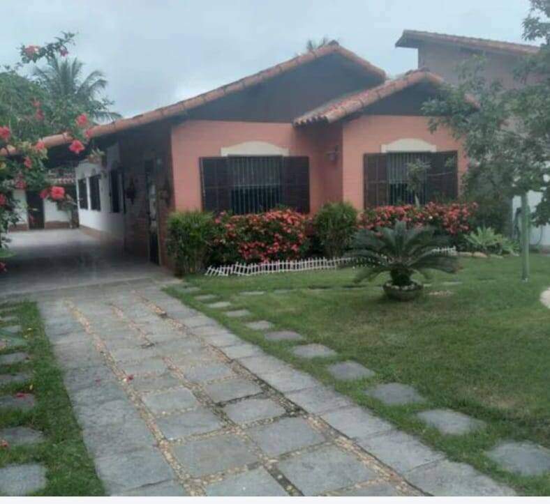 Casa à venda no Porto do Carro: 