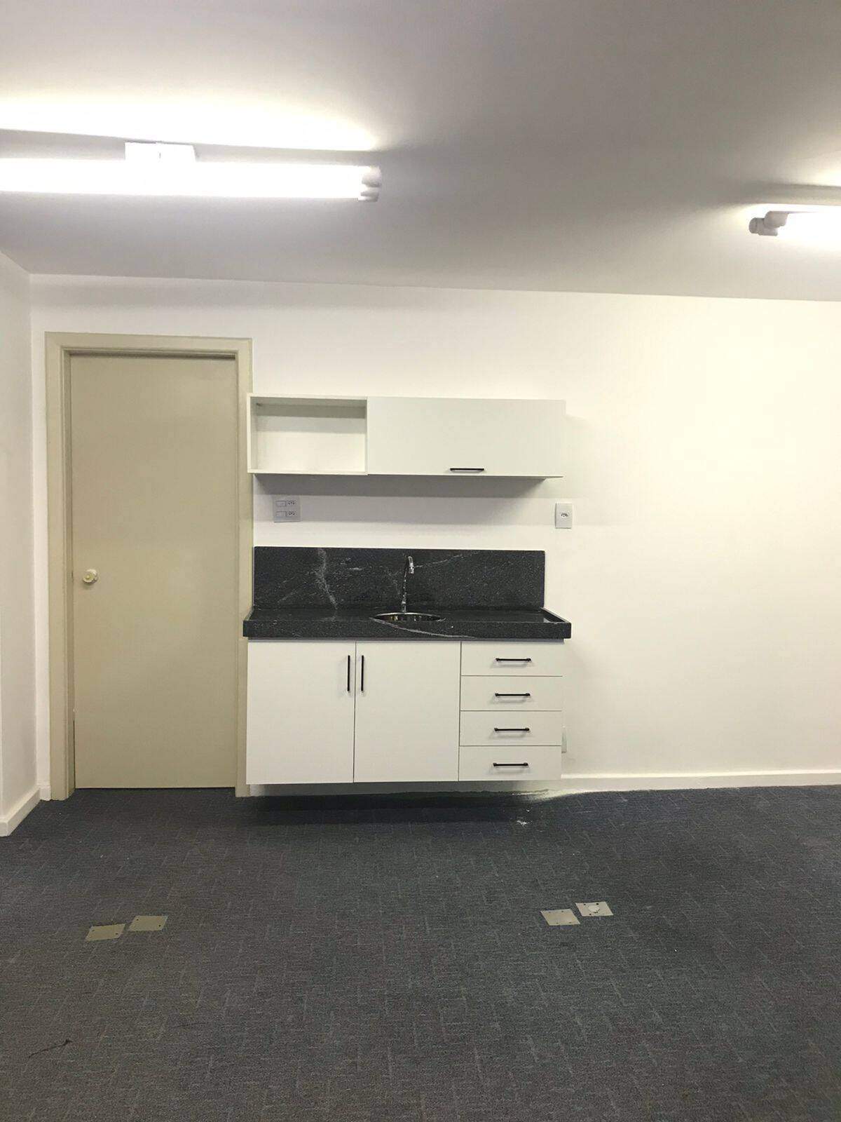 Sala à venda no Castelo - Centro: 