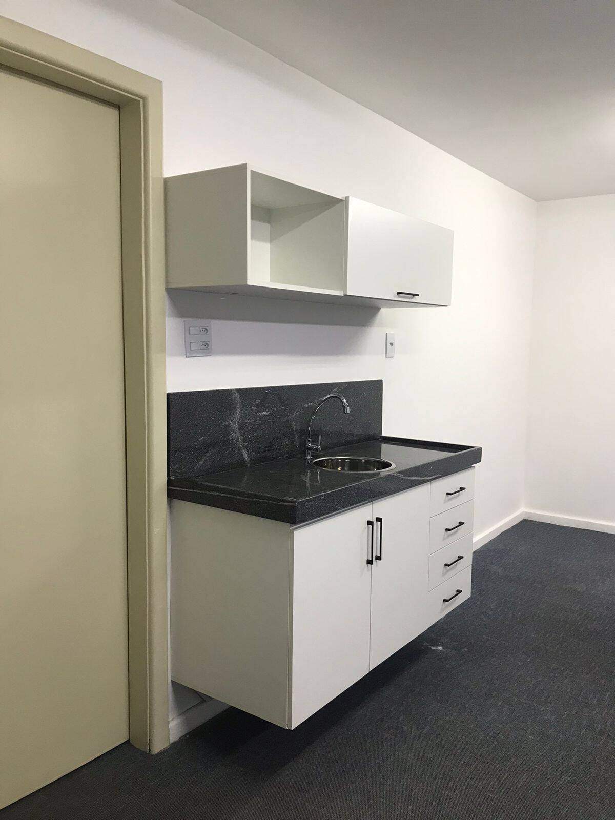 Sala à venda no Castelo - Centro: 