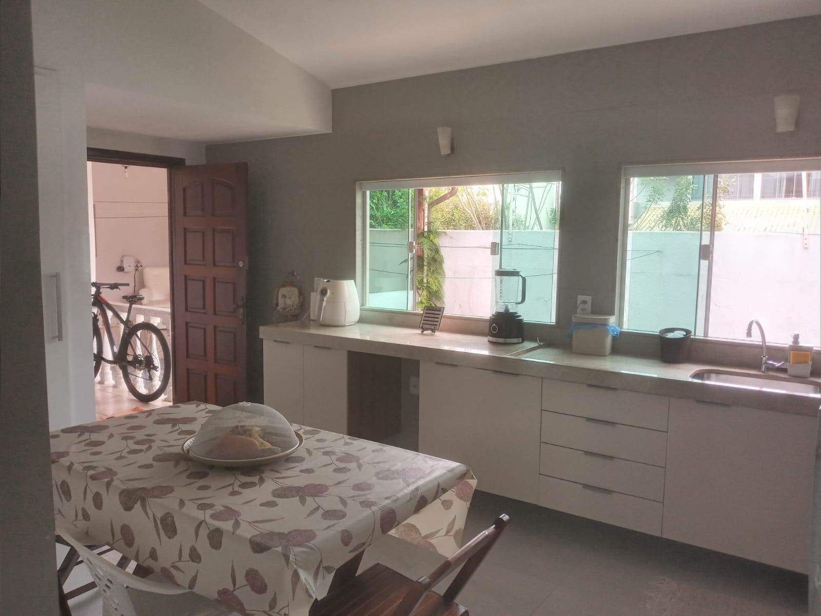 Casa à venda no Portinho: 