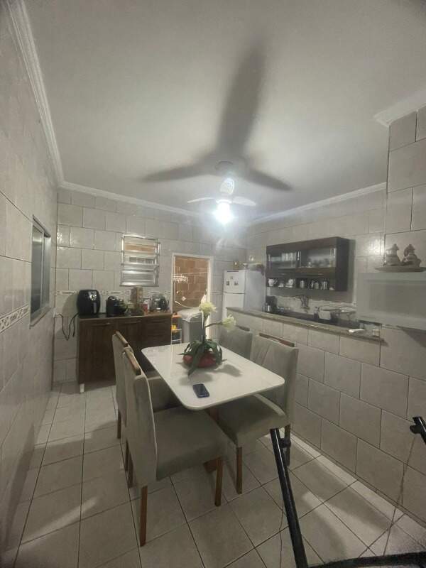 Casa à venda no Centro: 