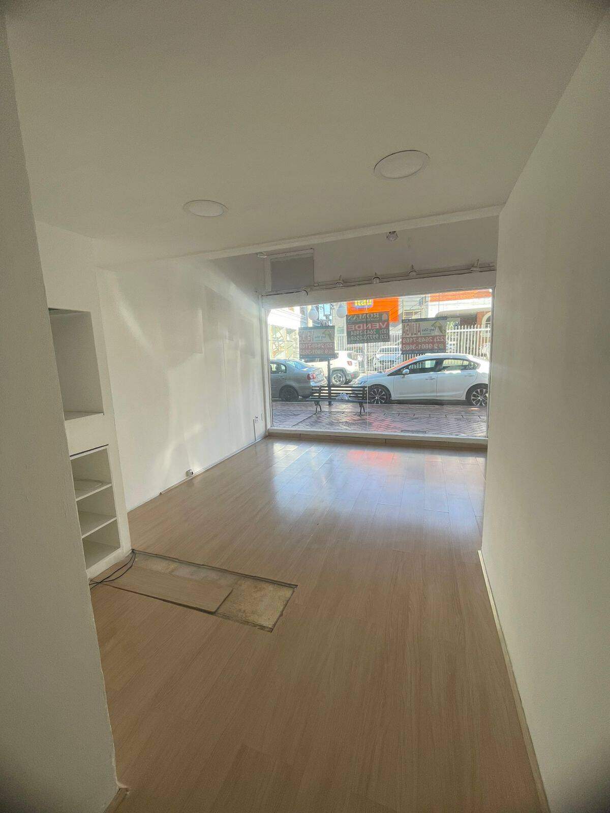 Loja à venda no Itajurú: 