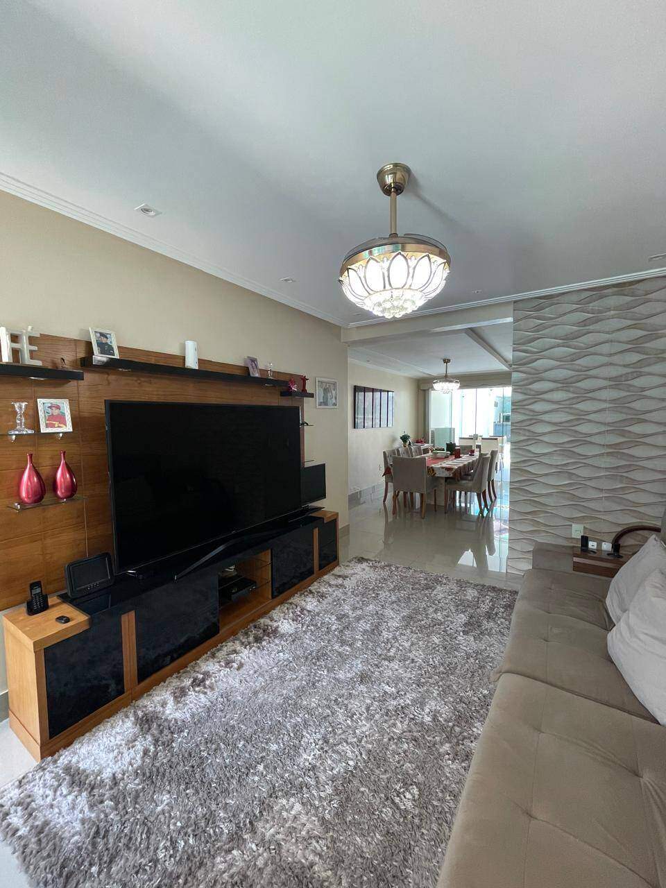 Casa à venda no Portinho: 