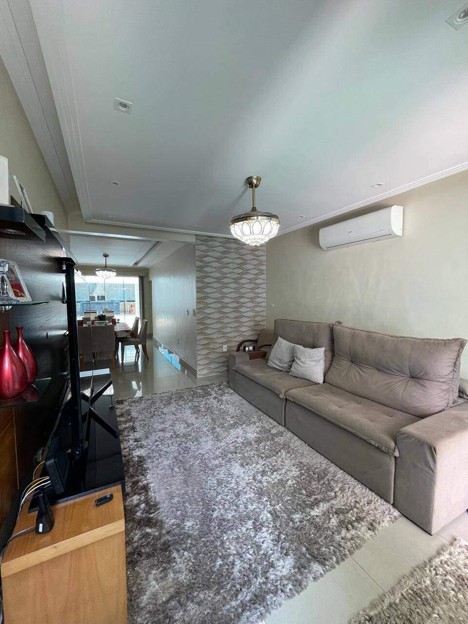 Casa à venda no Portinho: 