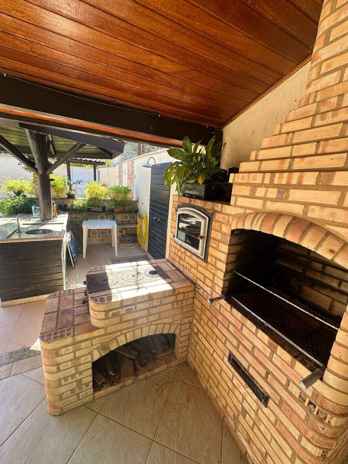 Casa à venda no Palmeiras: 