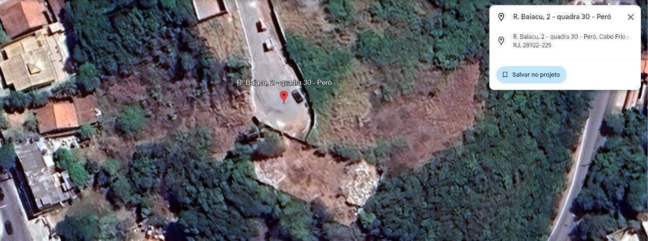 Terreno à venda no Peró: 