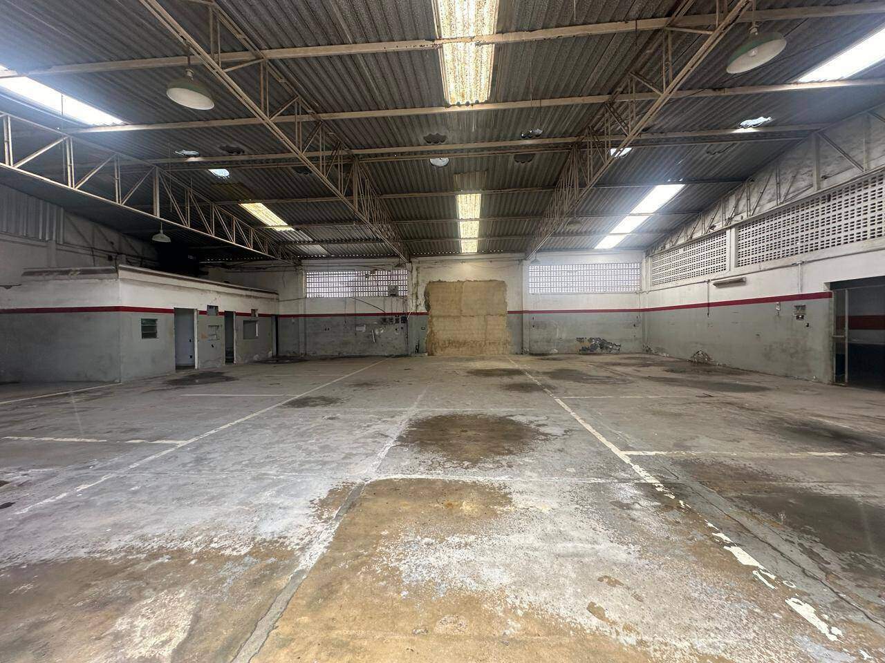 Prédio comercial para aluguel no São Cristovão: 