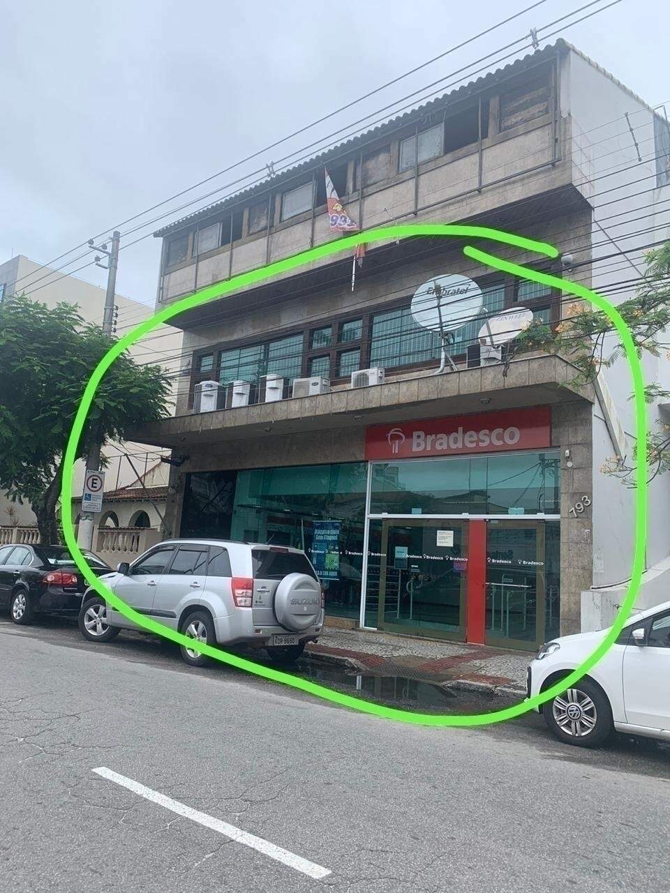 Prédio comercial para aluguel no Centro: 