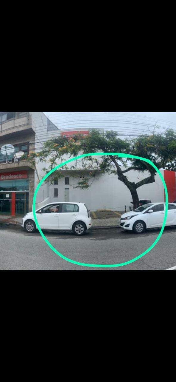 Prédio comercial para aluguel no Centro: 