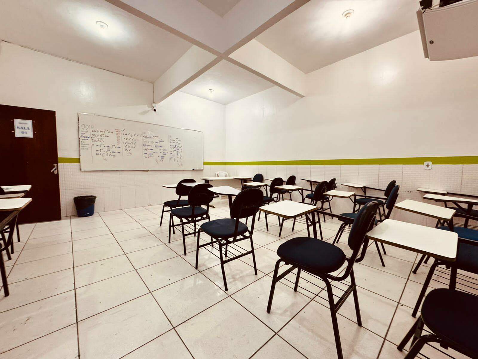 Sala para aluguel no Centro: 