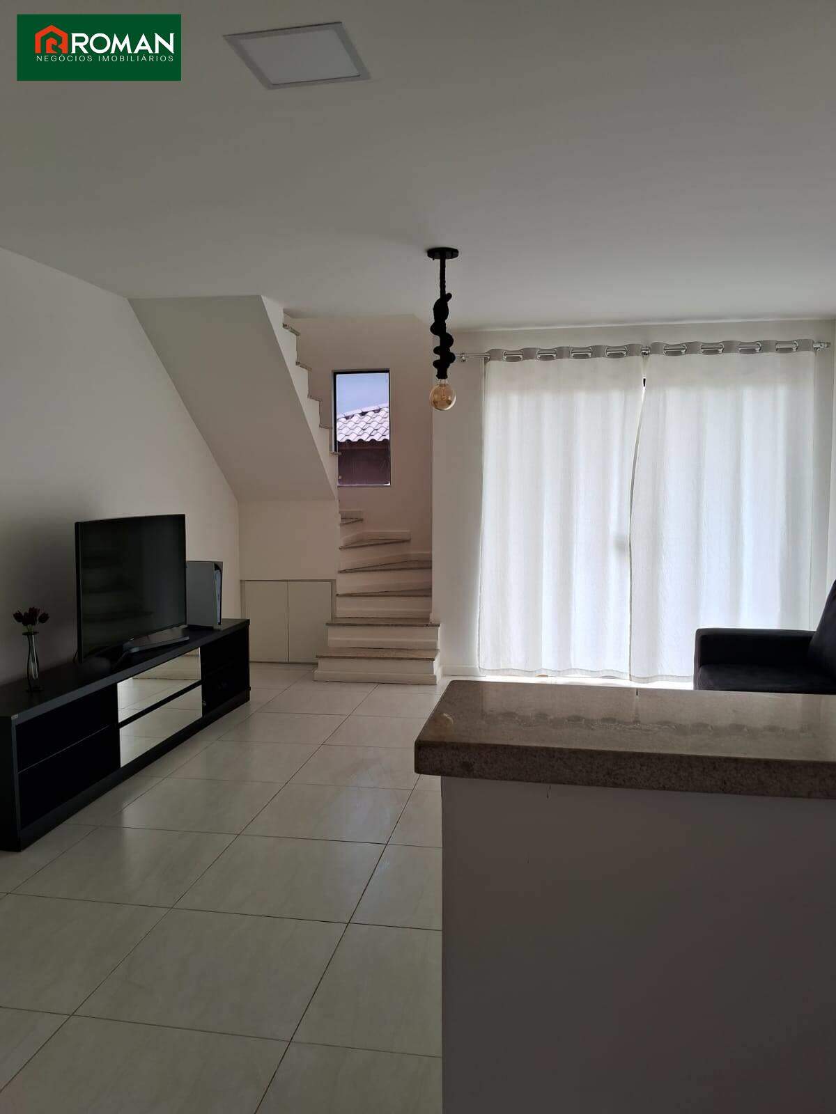 Casa em condomínio à venda no Vila do Peró: 