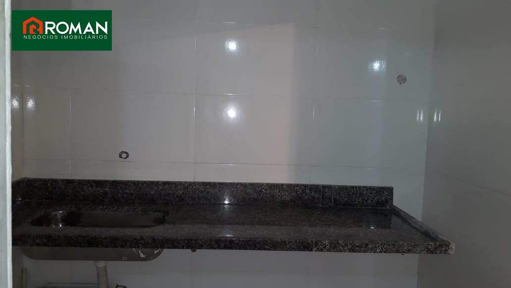 Casa em condomínio à venda no Portinho: 