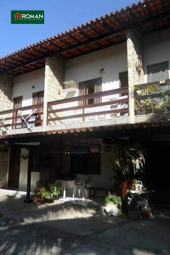 Casa em condomínio à venda no Portinho: 