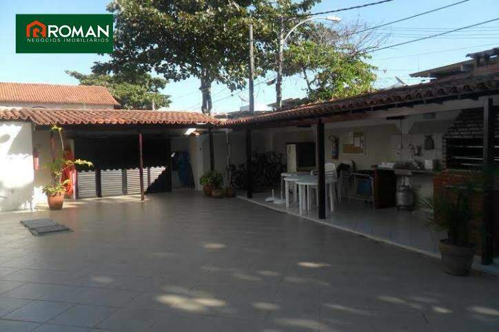 Casa em condomínio à venda no Portinho: 