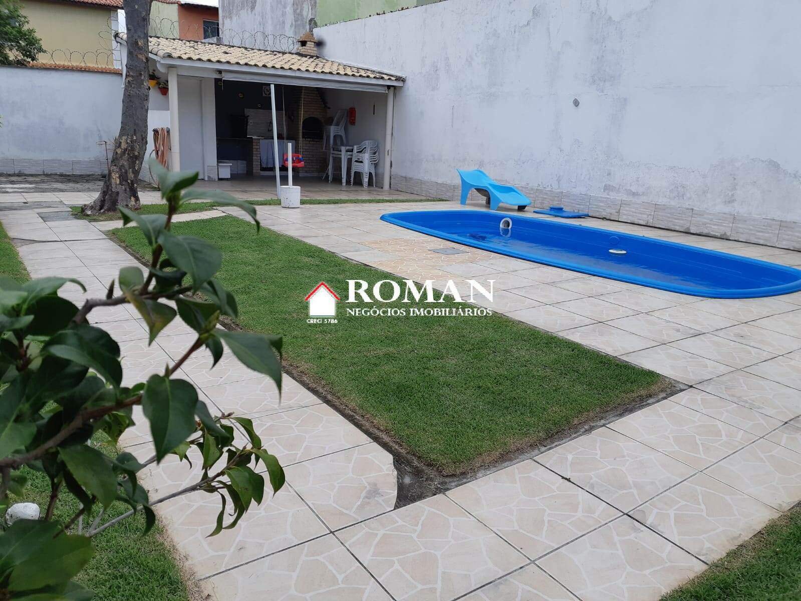 Casa em condomínio à venda no Parque Burle: 