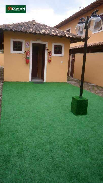 Casa em condomínio à venda no Peró: 