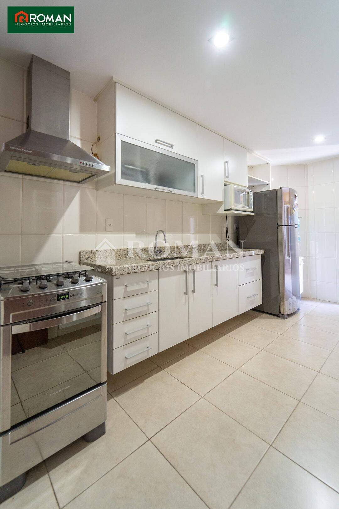 Casa à venda no Peró: 