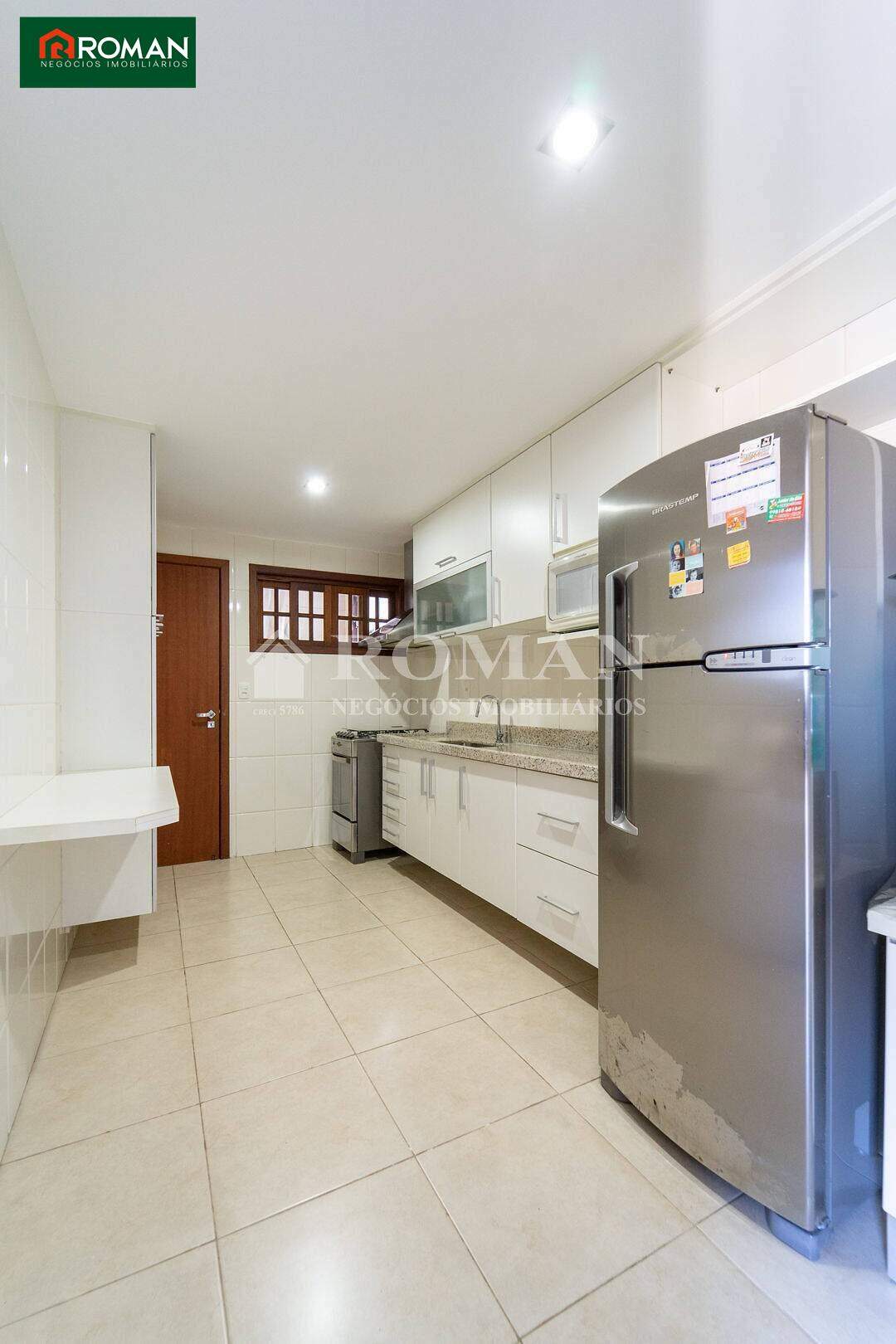 Casa à venda no Peró: 