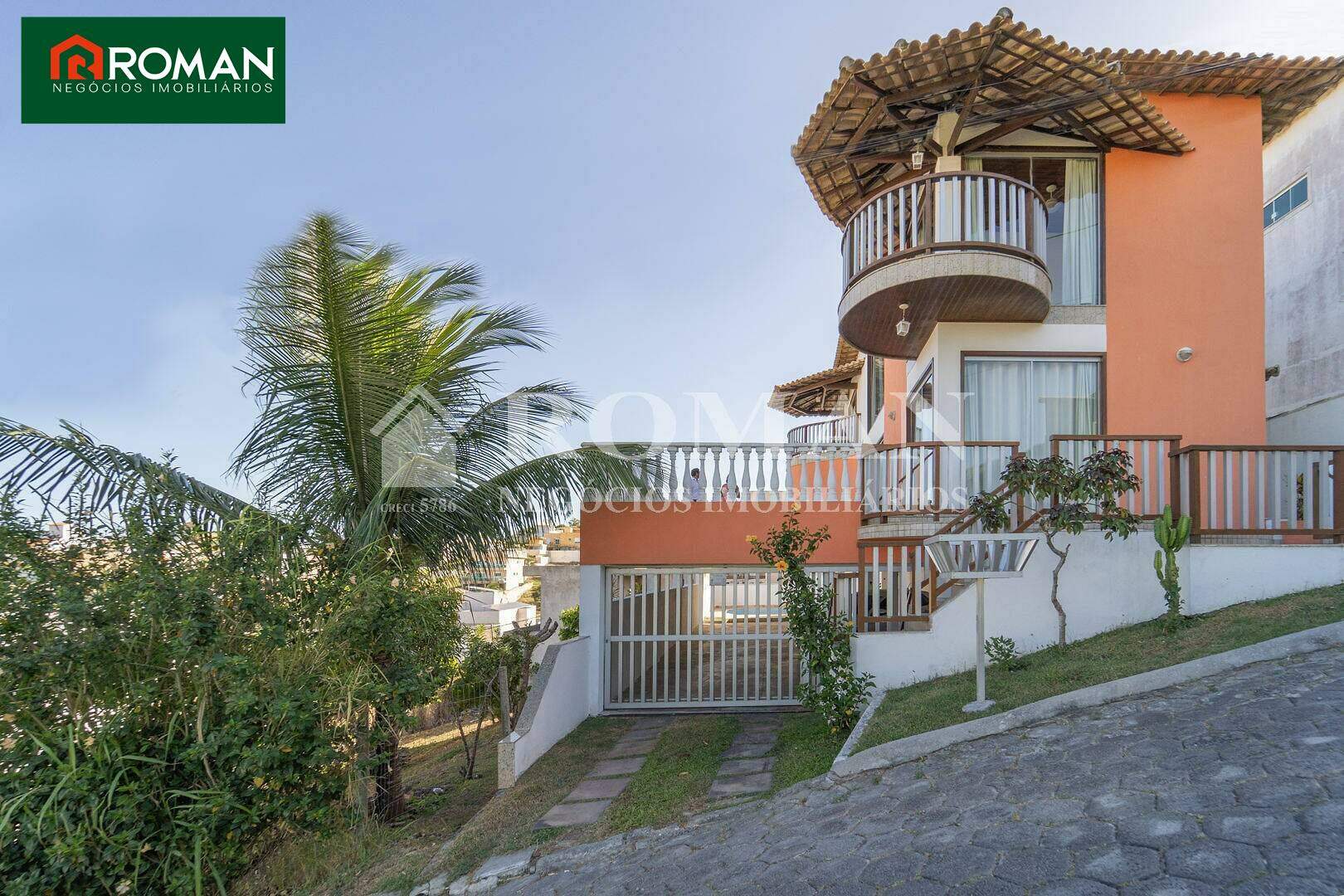 Casa à venda no Peró: 