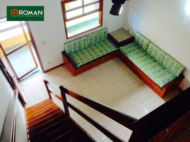 Casa à venda no Peró: 