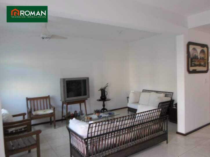 Casa em condomínio à venda no Palmeiras: 